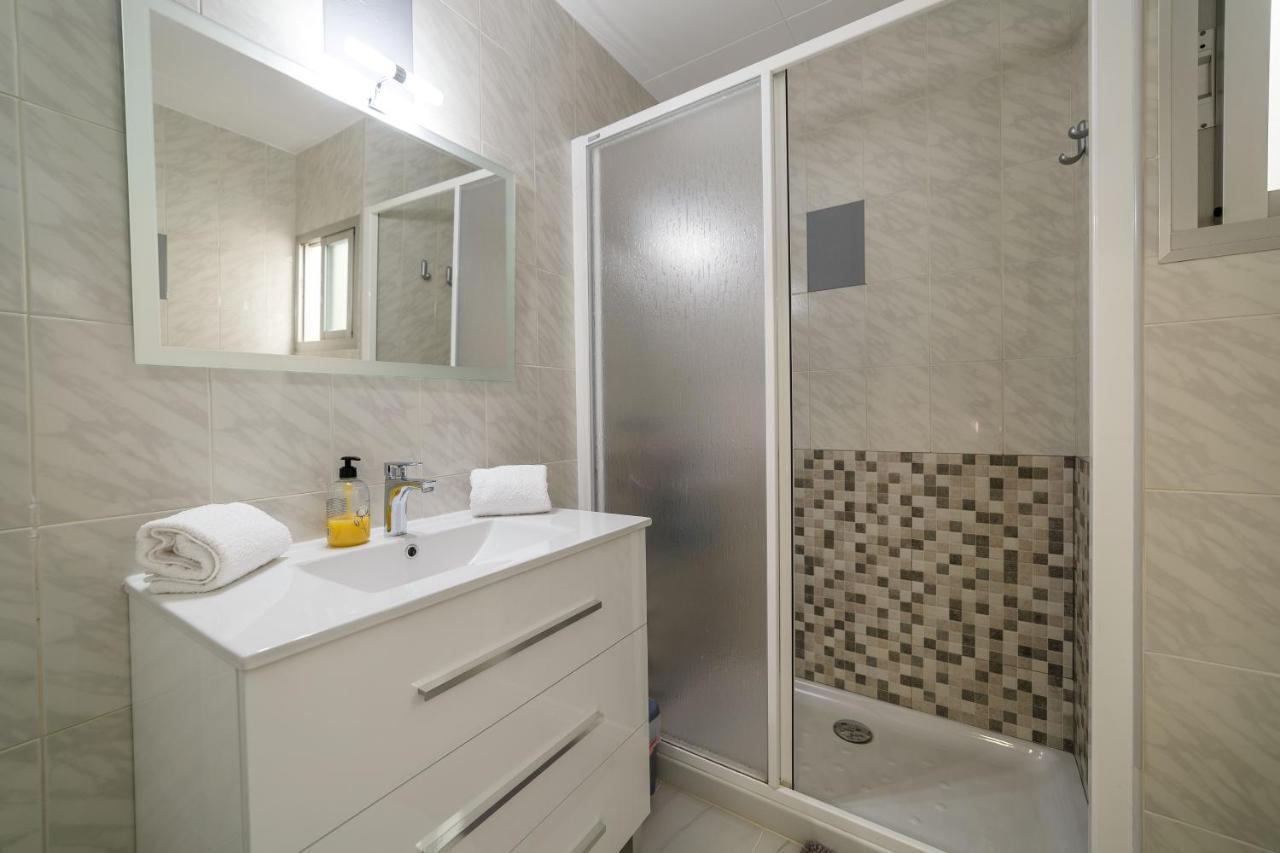 Apartamentos Costa Brava Las Vistas Сан-Фаліу-да-Ґішулс Екстер'єр фото