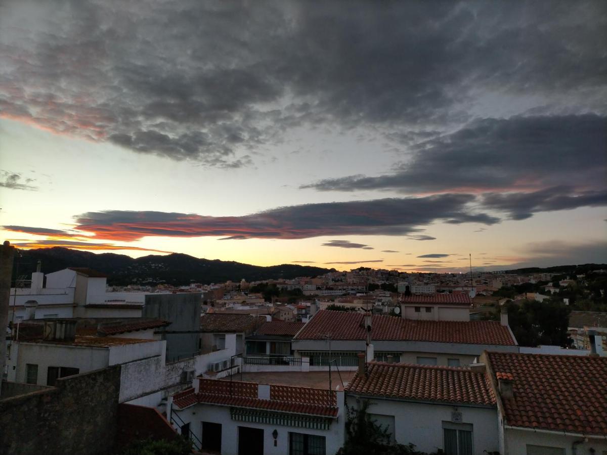 Apartamentos Costa Brava Las Vistas Сан-Фаліу-да-Ґішулс Екстер'єр фото