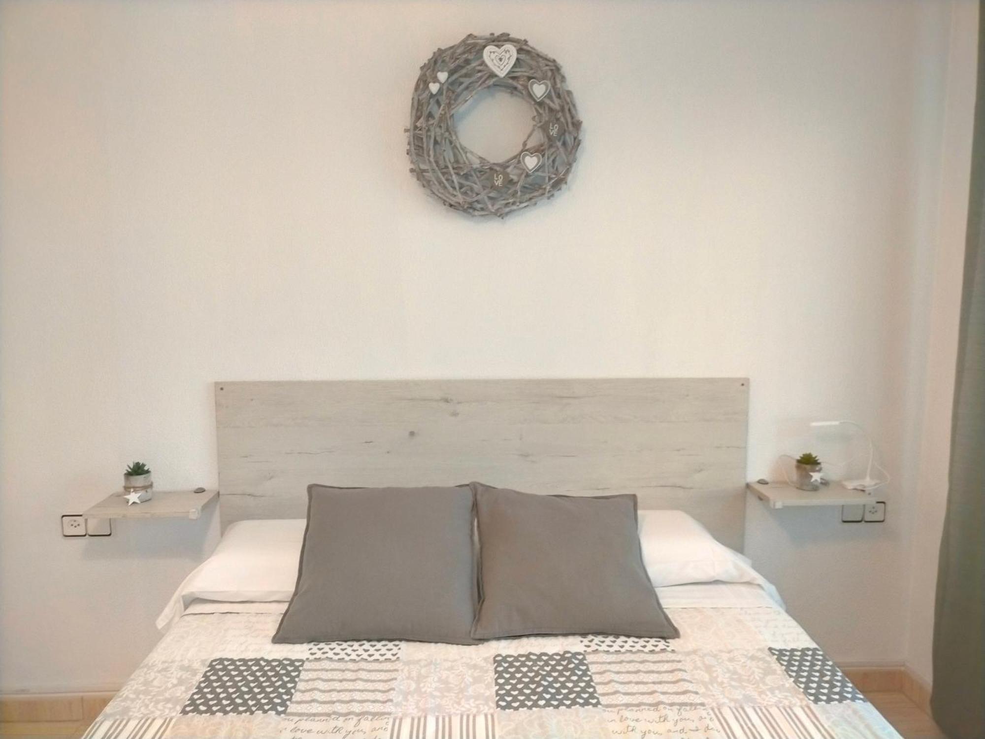 Apartamentos Costa Brava Las Vistas Сан-Фаліу-да-Ґішулс Номер фото